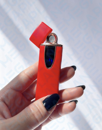 Зажигалка электронная с зарядкой от USB, красная